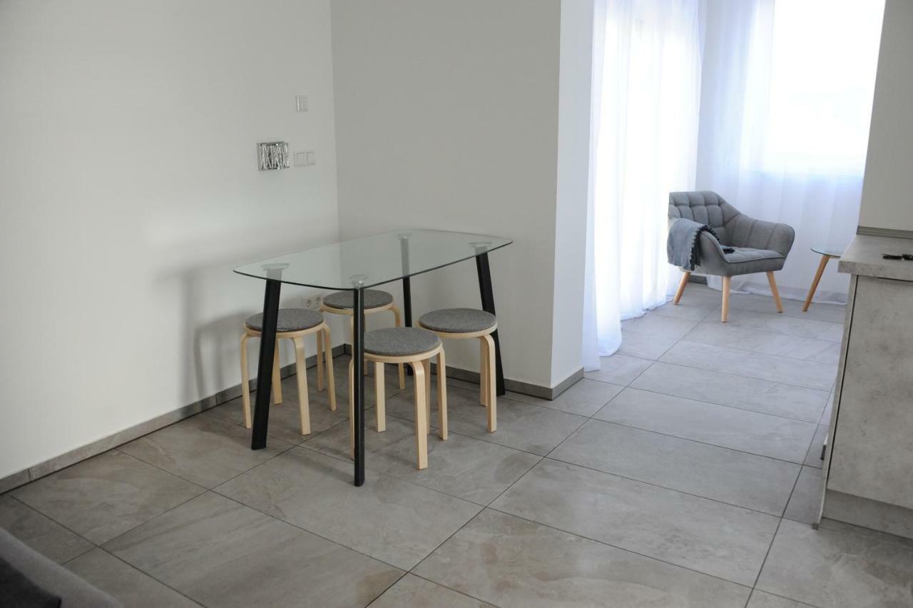 Kleine Studio-Wohnung, Kontaktloser Check-In 멕켄뷔렌 외부 사진